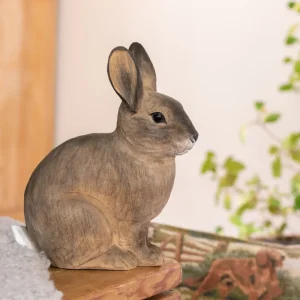 Kanin, dekorative dyr i håndsnittet træ fra Wildlife Garden