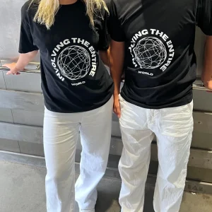 WORLD t-shirt, sort/hvid